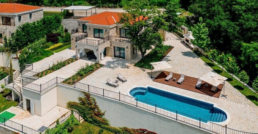 Zdjęcie Hotel Oak Leaf Residences 5*