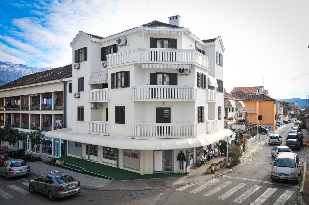 Отель Franceskovic 3*