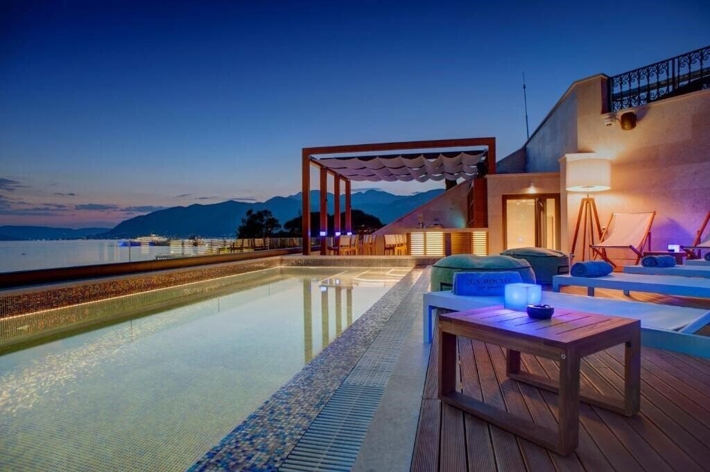 Hotel La Roche 5*