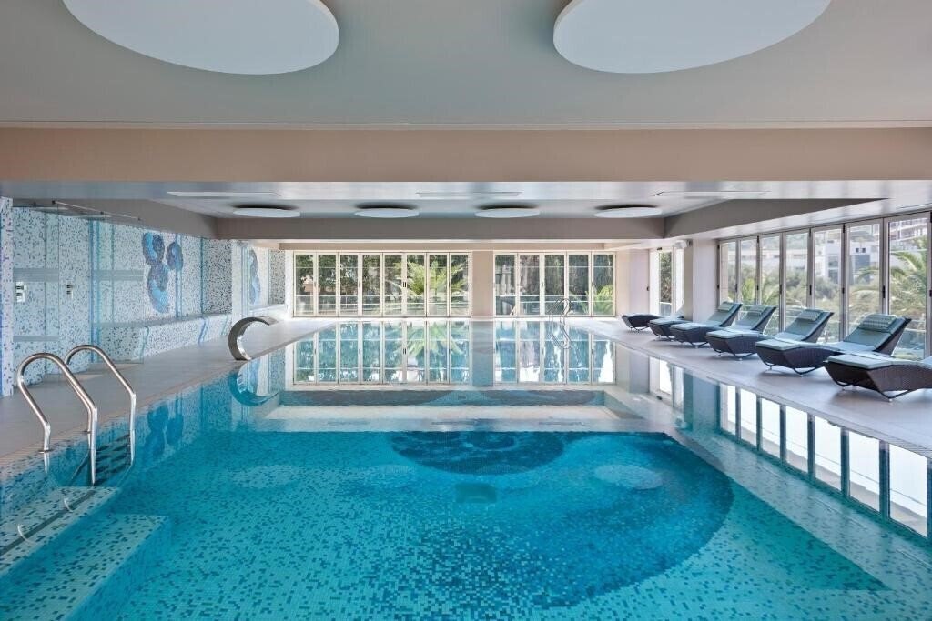 Картинка Ami 5*