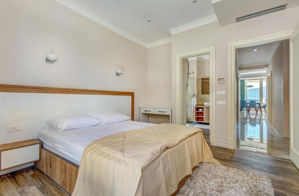 Hotel Kaliman Villa Lux 4*