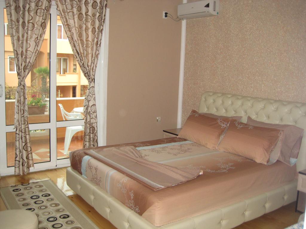 Фотография Holiday Apartments 4*