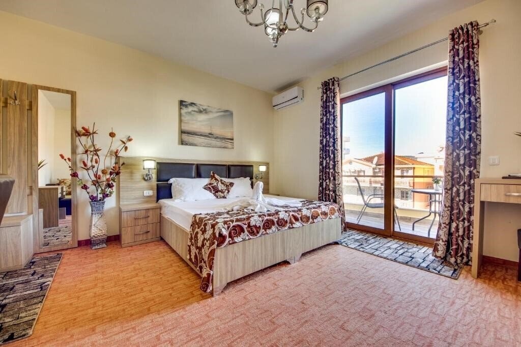 Zdjęcia Hotel Montefila 4*