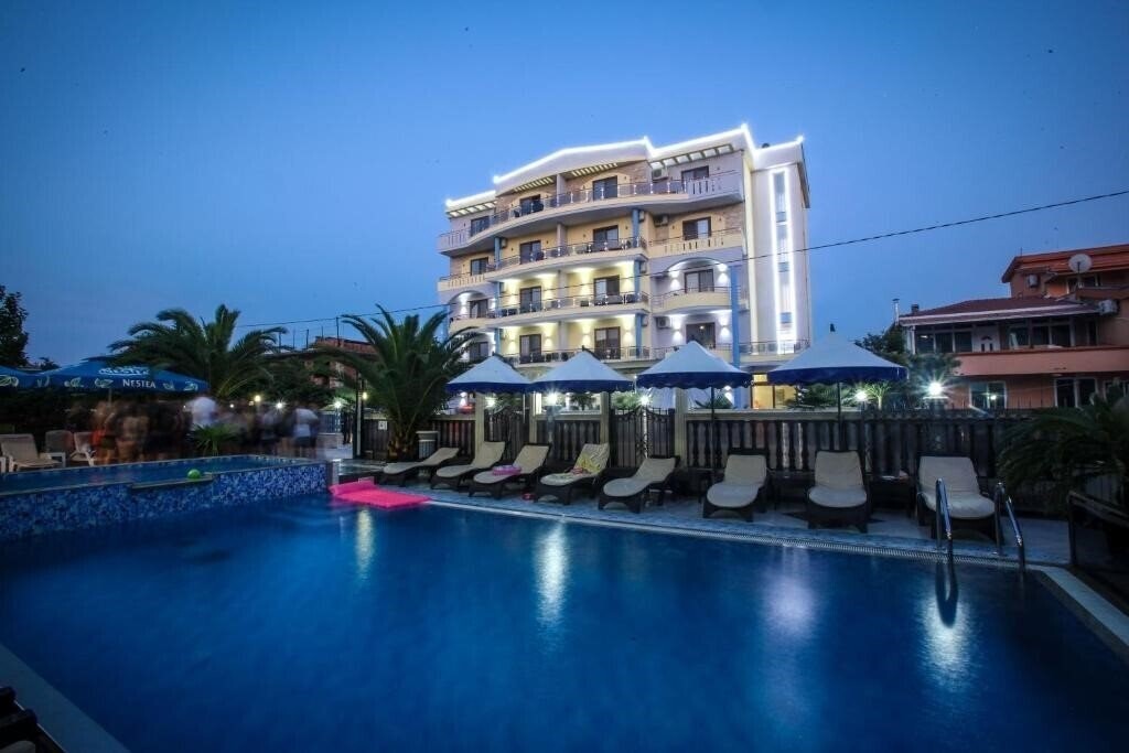 Zdjęcie Hotel Montefila 4*