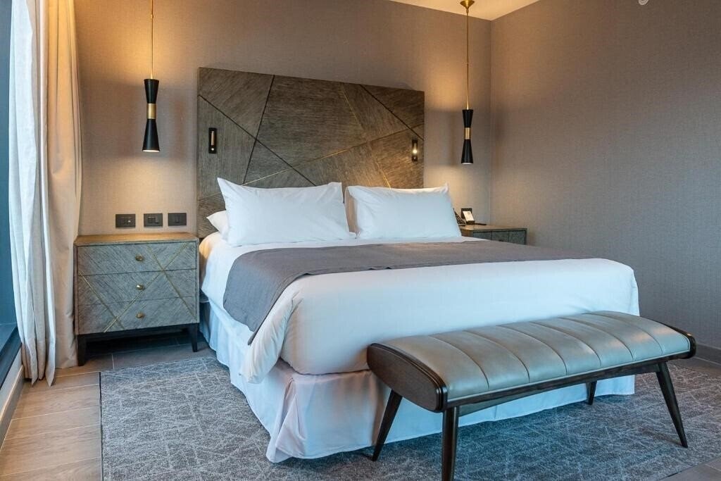 Отель Cabo De Hornos 4*