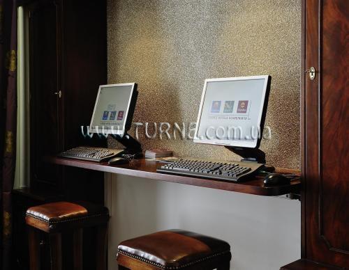 Готель Clarion Collection Hotel Mayfair 3*