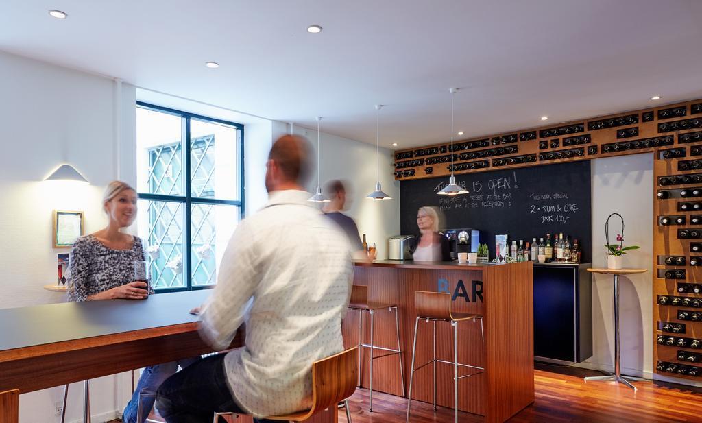 Отель Hotel Copenhagen Crown 3*