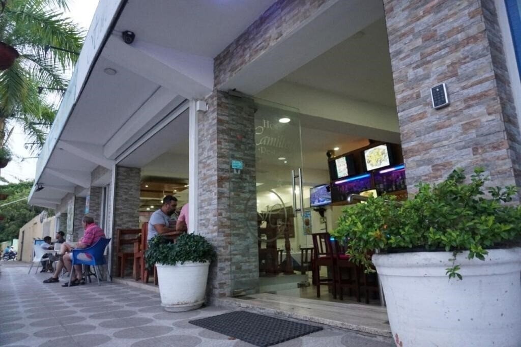 Отель Hotel Hamilton (ex. Hamilton Beach Resort, Hotel Restaurant Hamilton) 3*