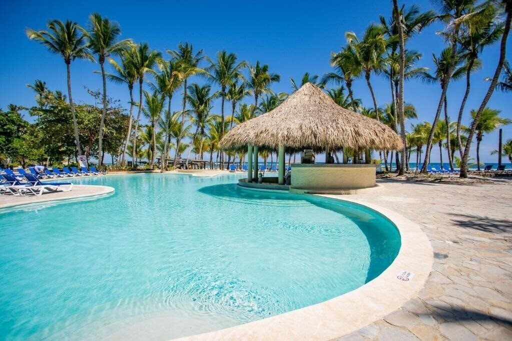 Фото Coral Costa Caribe Beach Resort (ex. Coral Costa Caribe All Inclusive, Costa Caribe Resort SPA & Casino, Costa Caribe Coral Hotels & Resorts) 3*