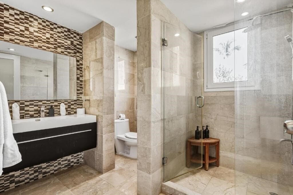 Obraz Watermark Luxury Oceanfront Residences 5*