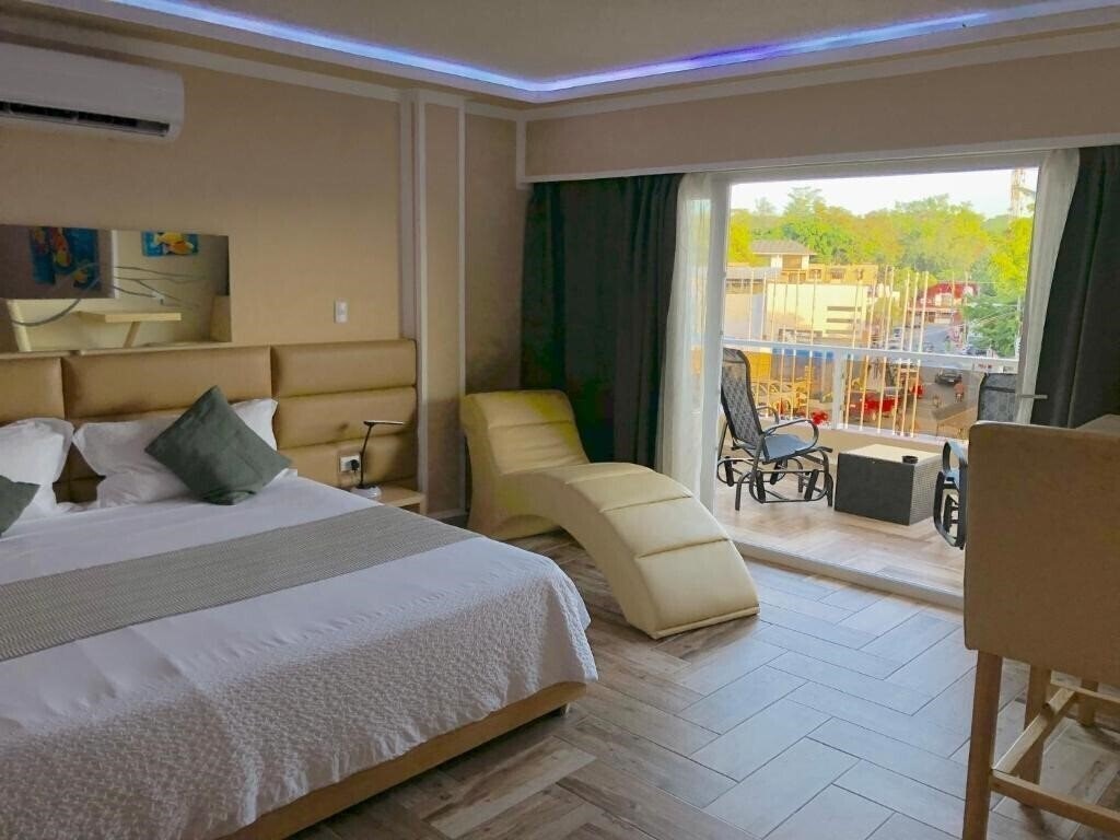 Zdjęcie Sosua Inn Hotel + 3*