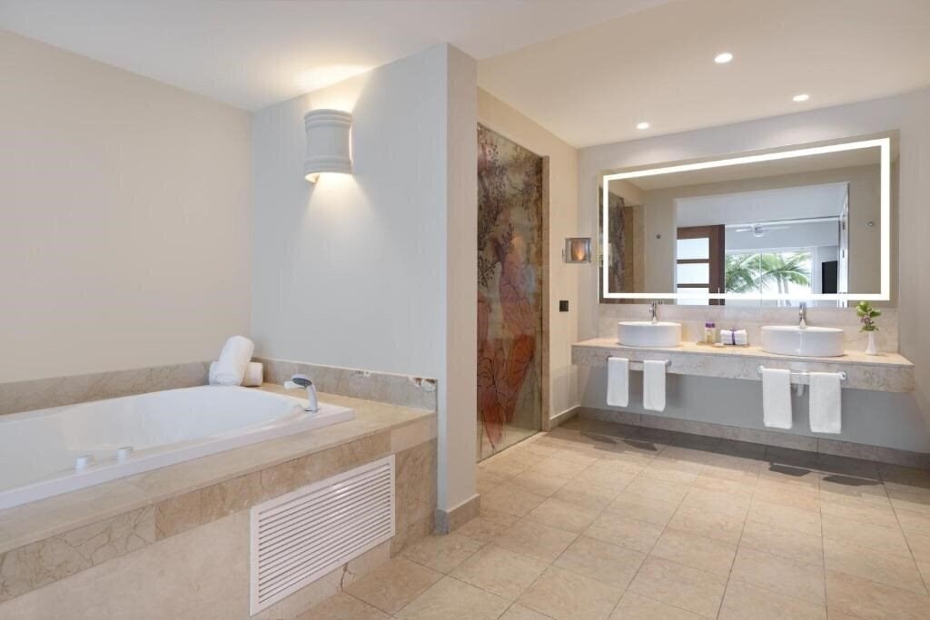 Зображення Breathless Punta Cana Resort & Spa 5*