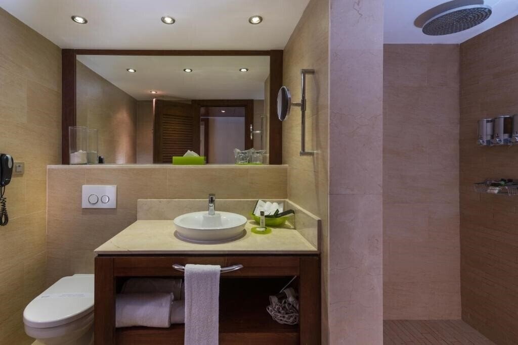 Zdjęcie Barcelo Bavaro Beach 5*