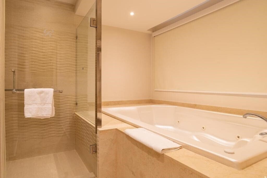 Фото Hideaway at Royalton Punta Cana, an Autograph Collection All Inc. Resort & Casino 5*