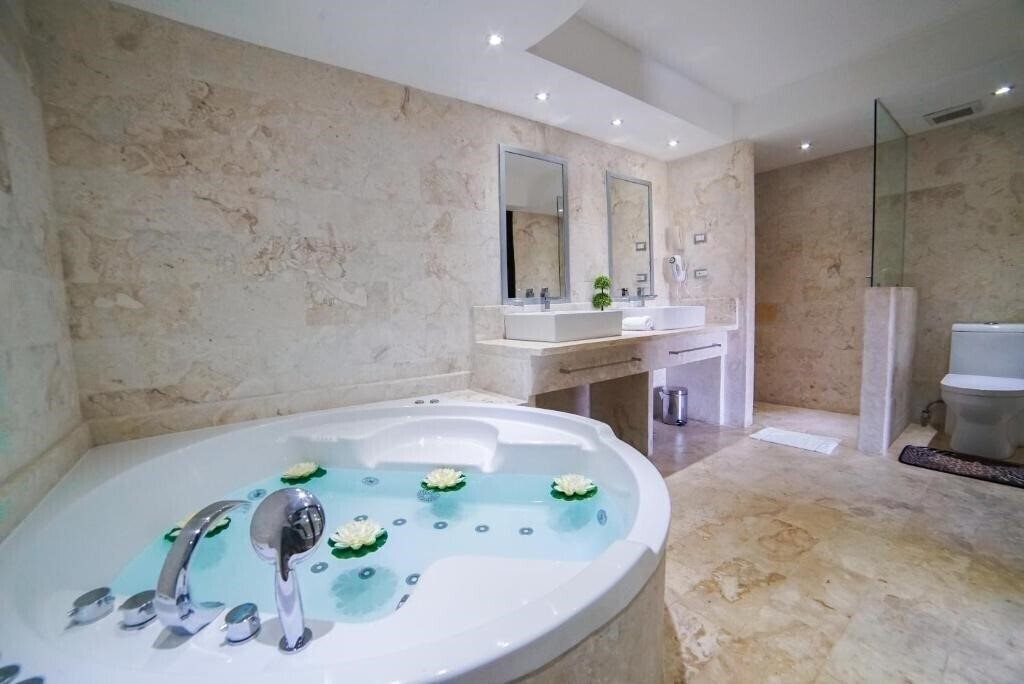 Zdjęcie Savoy Hotel Boutique 4*