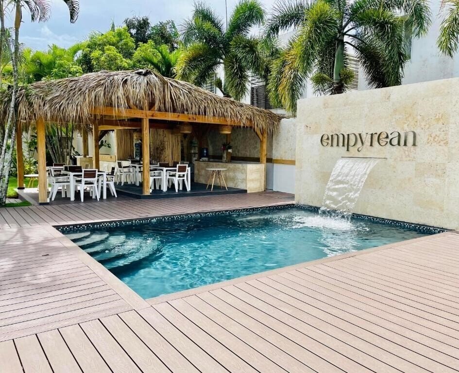 Hotel Empyrean Portillo Wellness 4*