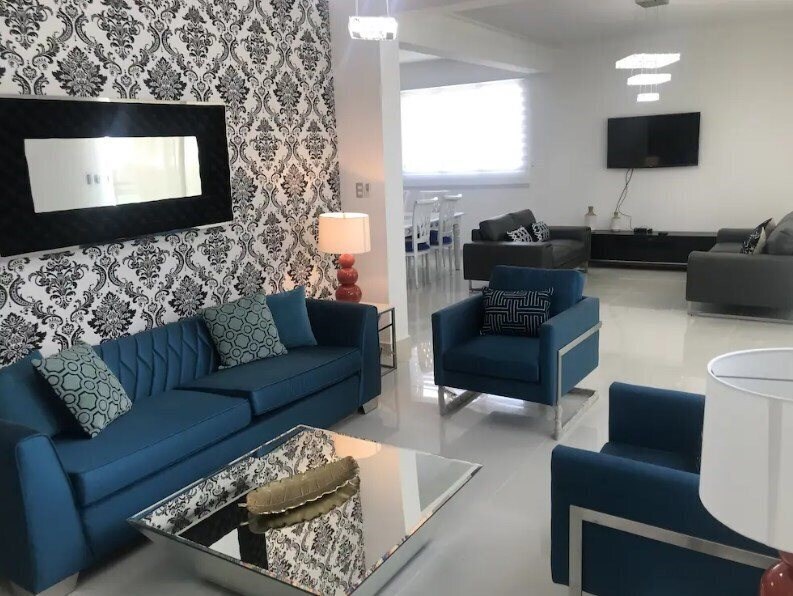 Hotel 3 Bedroom Apartment At Verdana Residence 3*