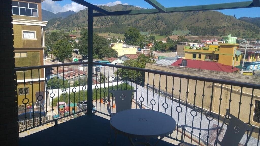 Obraz Mon Hotel Boutique + 3*