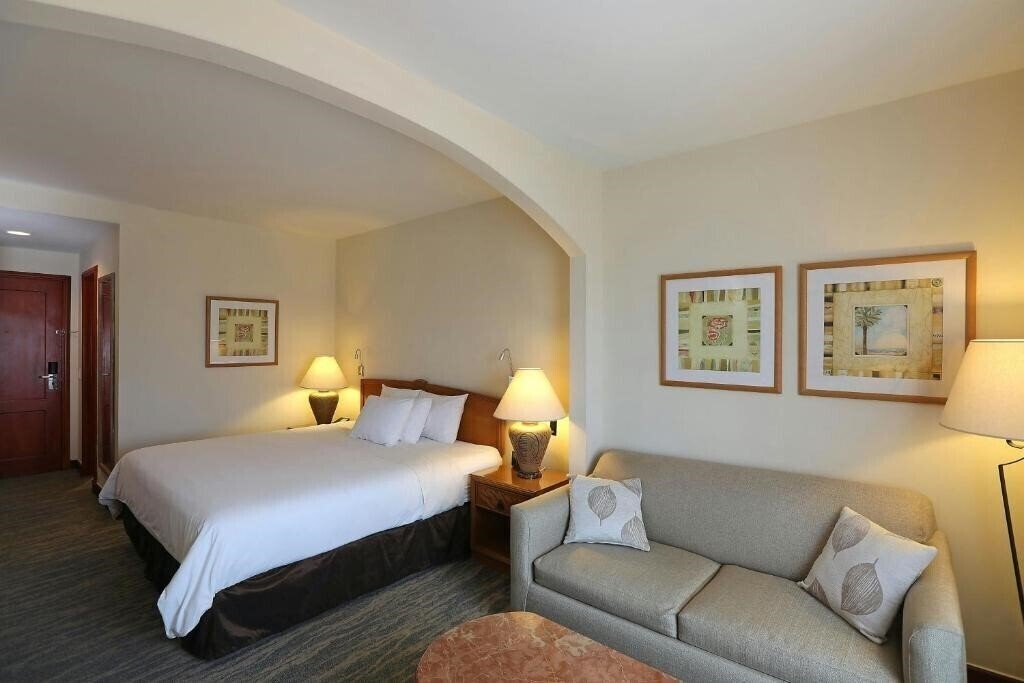 Картинка Four Points by Sheraton Santo Domingo (ex. Quality Hotel Real Aeropuerto Santo Domingo) 4*