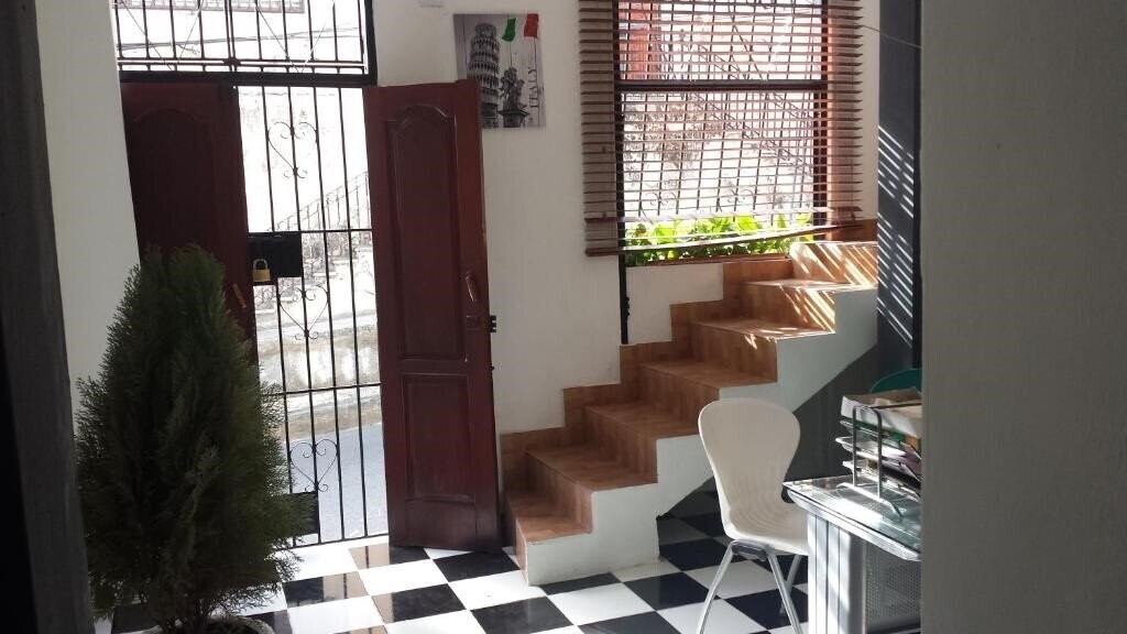 Zdjęcie Aarony House + 2*