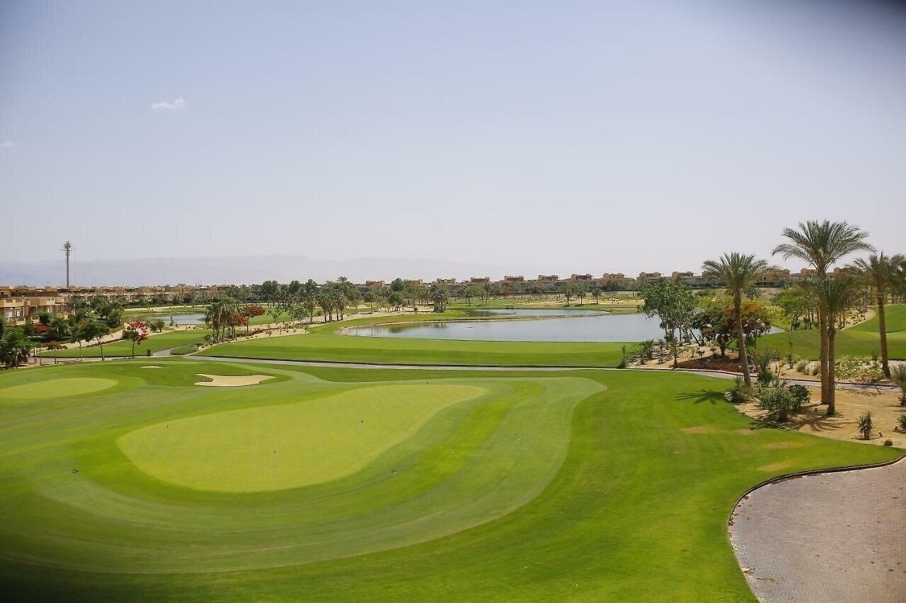 Картинка Movenpick Resort & Golf Einbay 5*