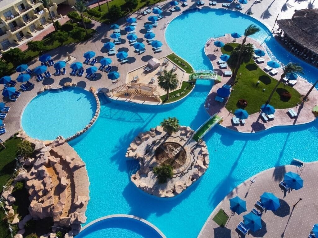 Фото Amwaj Oyoun Resort (ex. Millennium Oyoun Hotel & Resort) 5*