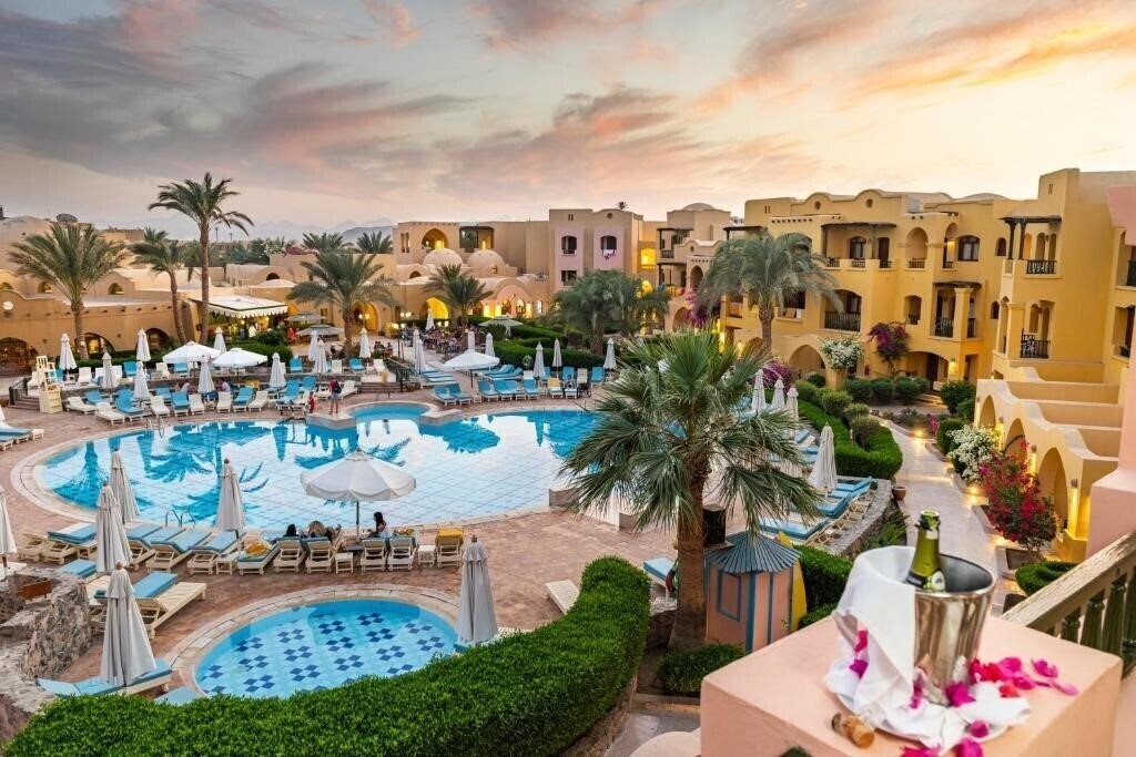 Готель The Three Corners Rihana Resort El Gouna 4*