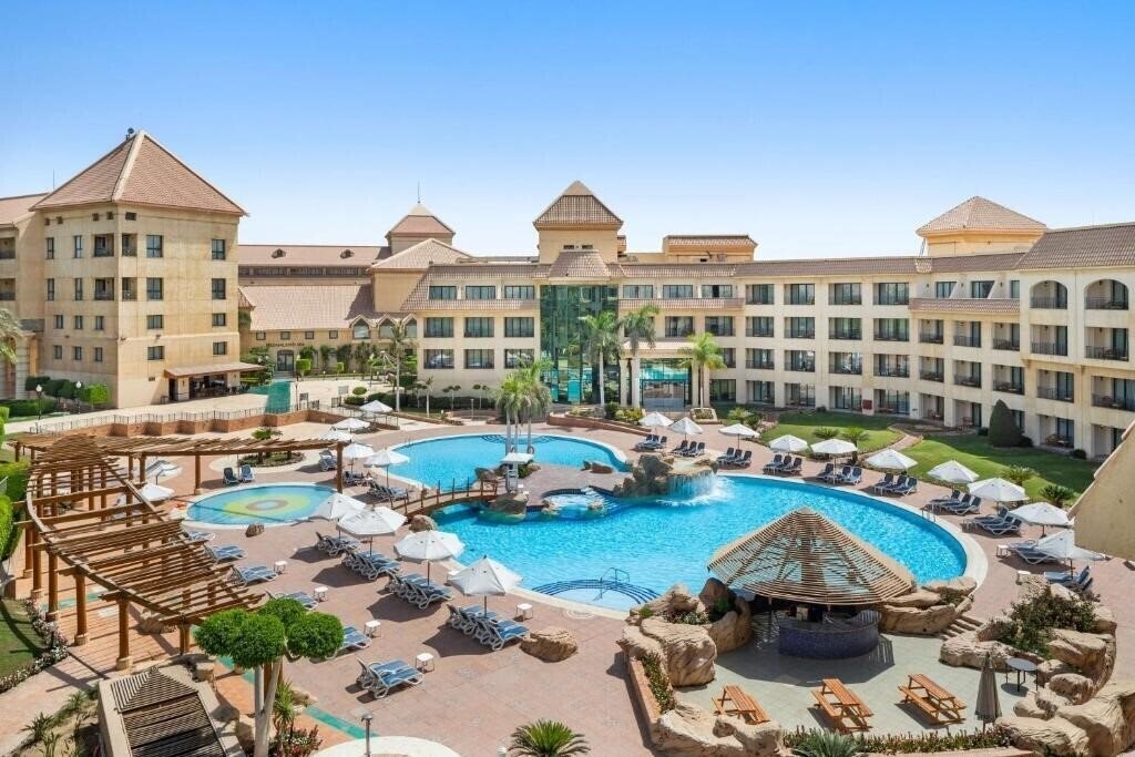 Фотография Hilton Pyramids Golf 4*