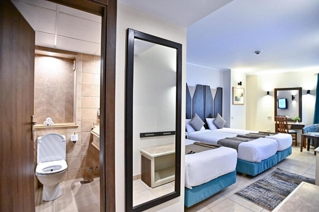 Фотографія Swiss Inn Nile Hotel 3*