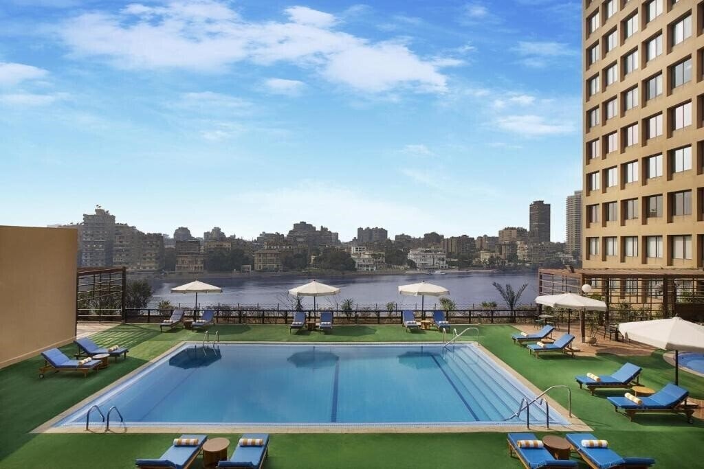 Hotel Hilton Cairo World Trade Center Residences 4*