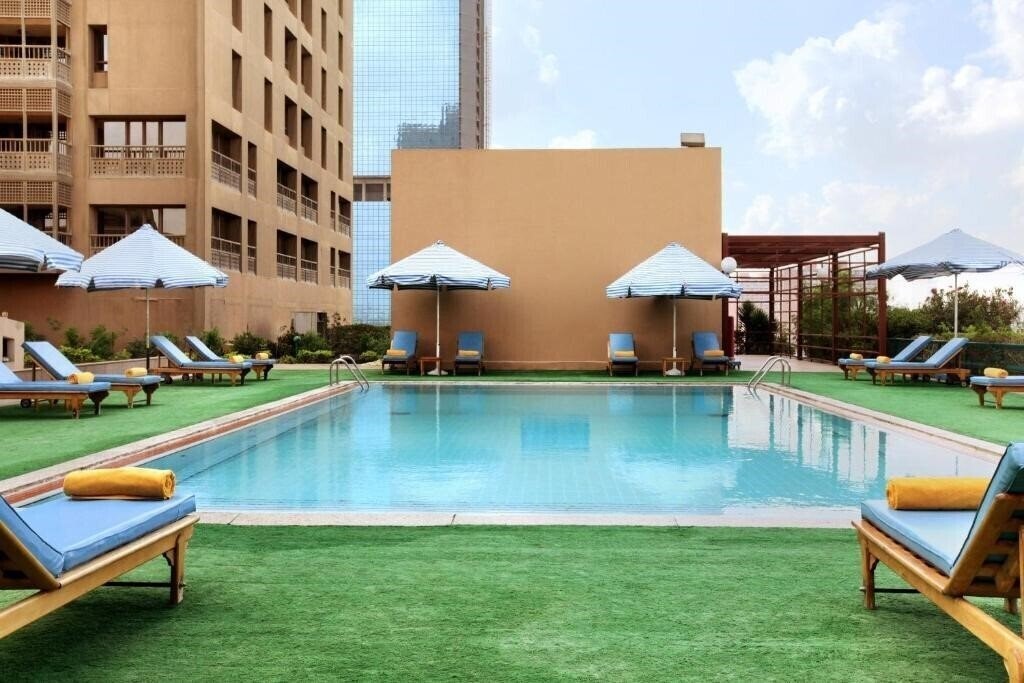Zdjęcie Hilton Cairo World Trade Center Residences 4*