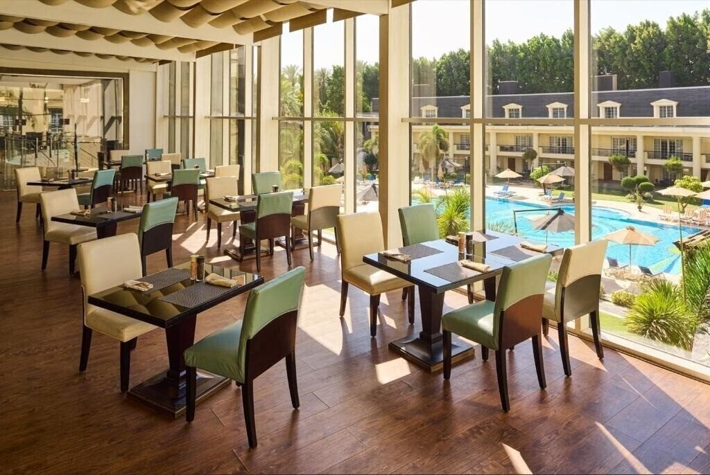 Obraz Renaissance Cairo Mirage City Hotel 4*