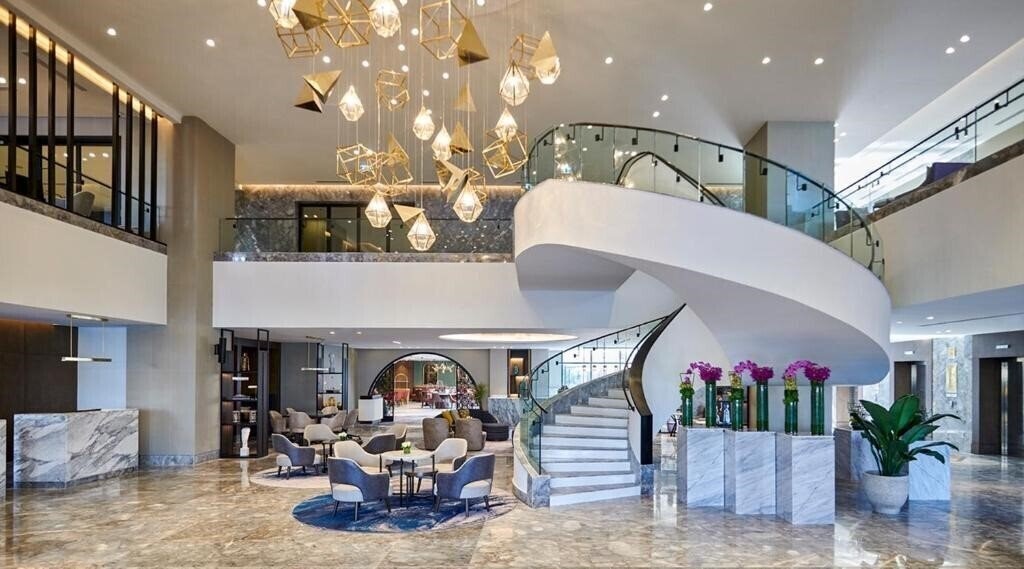 Hotel Crowne Plaza West Cairo 5*