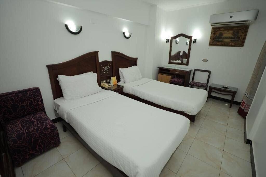 Готель Happy City 3*