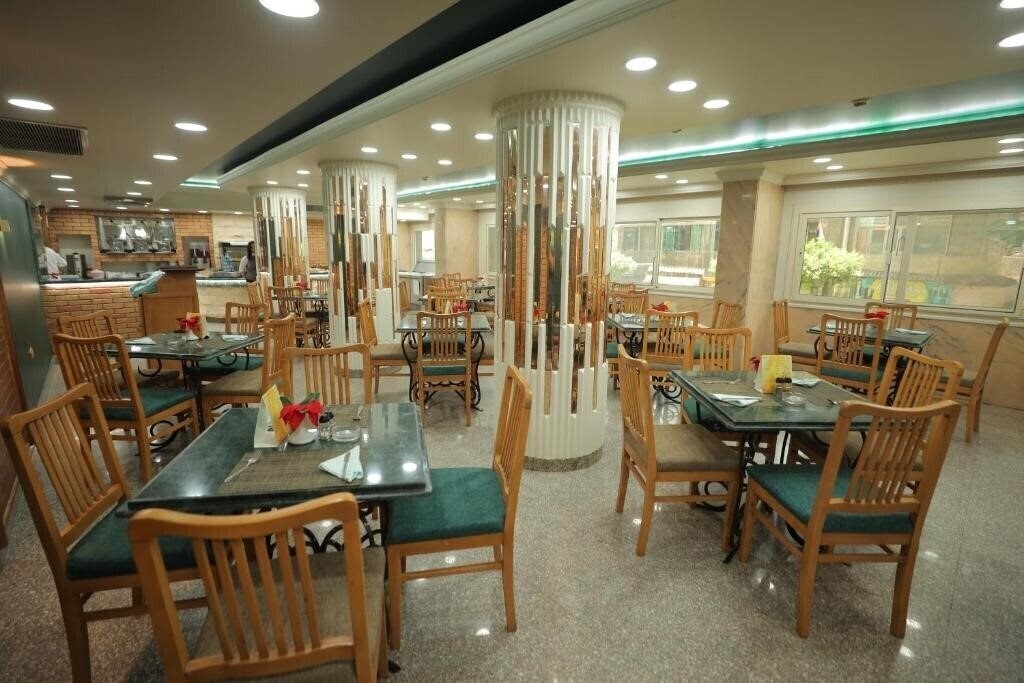 Фотографія Happy City 3*