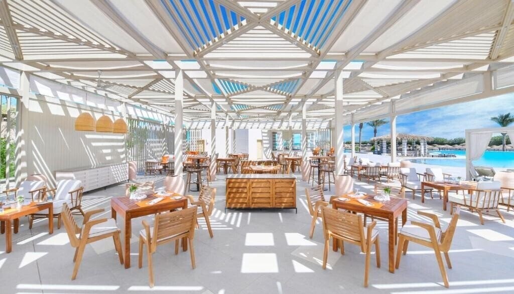 Изображение Jaz Elite Casa Del Mar Beach (ex. Jaz Casa Del Mar Beach, Grand Plaza Hotel) 5*