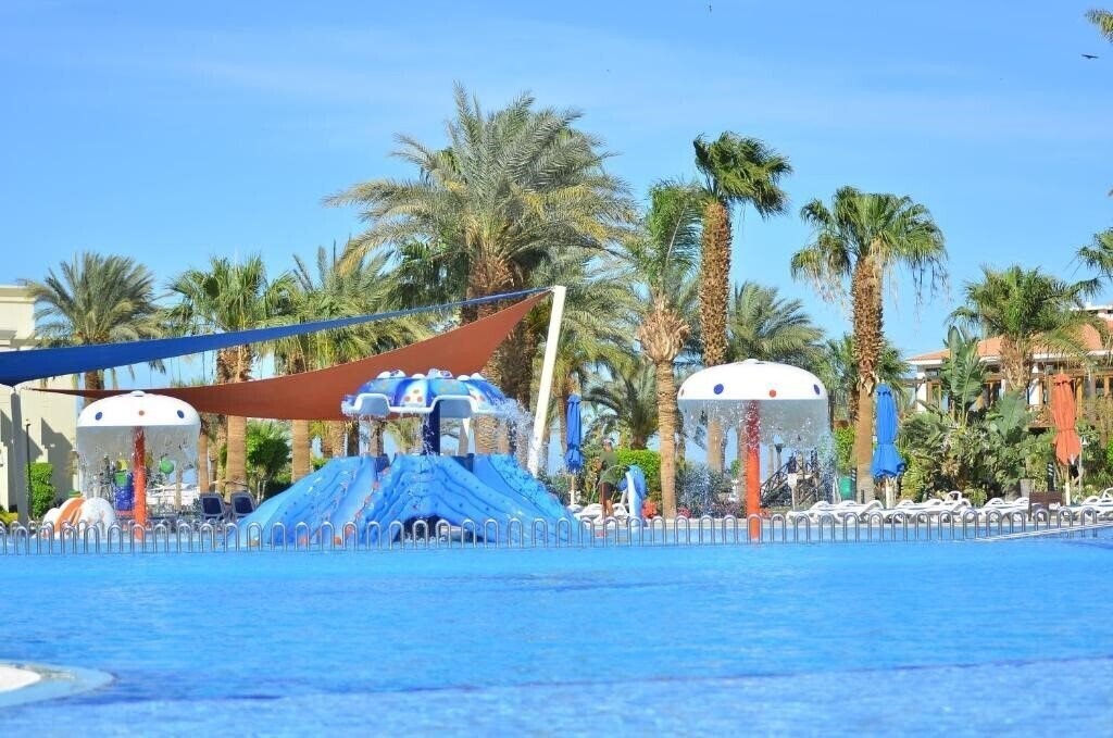 Готель Swiss Inn Resort Hurghada (ex. Hilton Hurghada Resort) 5*