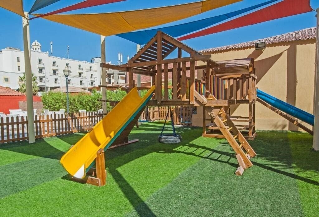 Фотографія Sun & Sea Hotel 3*