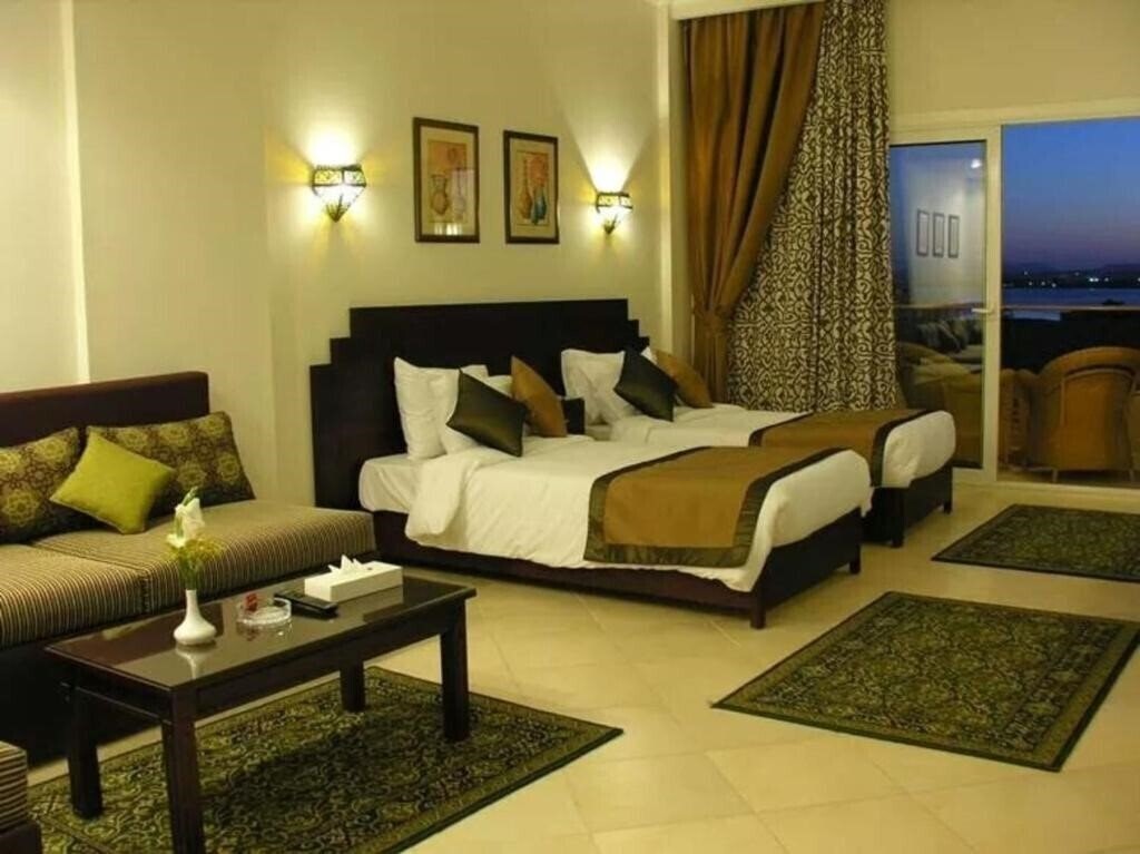 Фотографія Sunset Boutique Hotel Sahl Hasheesh By Pyramisa (ex. Dessole Sunset Sahl Hasheesh Resort, Pyramisa Sunset Pearl Resort) 4*