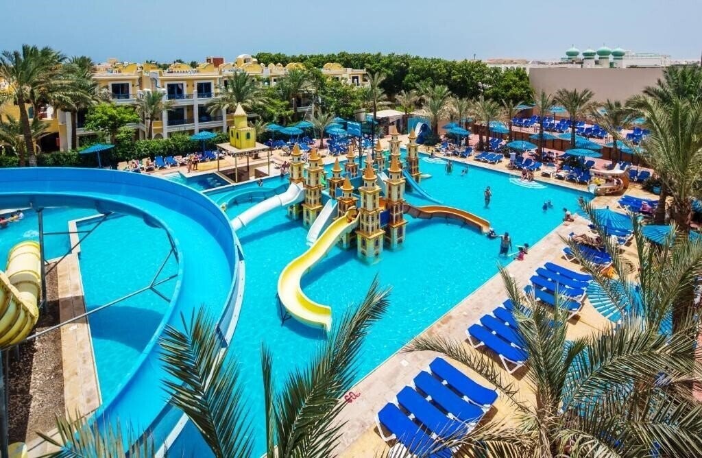 Отель Mirage Bay Resort & Aqua Park (ex. Lillyland Aqua Park, Blue Lake Resort & Aquapark) 4*