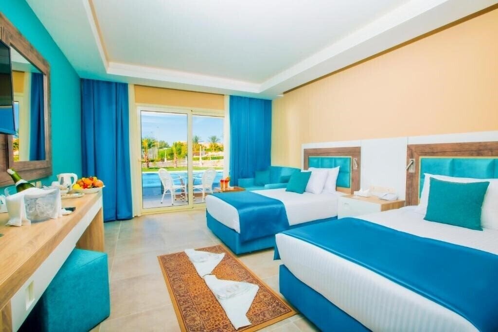 Zdjęcie Titanic Beach SPA & Aquapark 5*