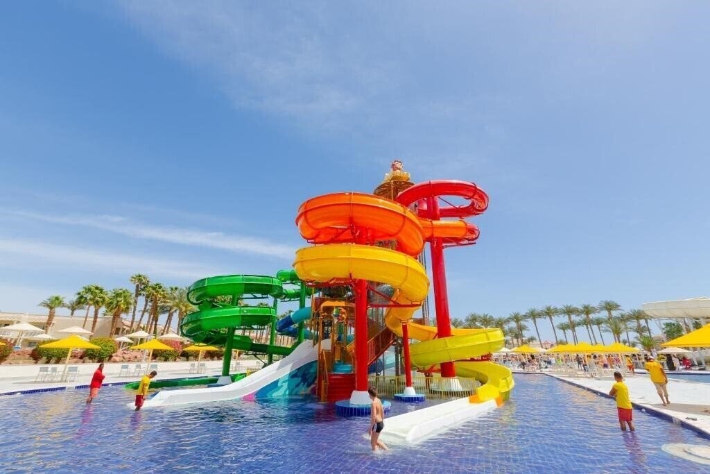 Zdjęcie Beach Albatros The Club - Aqua Park 4*
