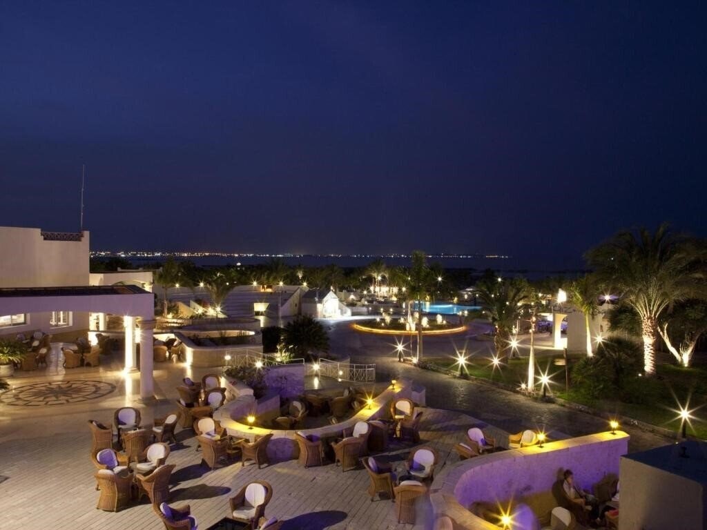 Фото Coral Beach Hurghada (ex. Coral Beach Rotana Resort) 4*
