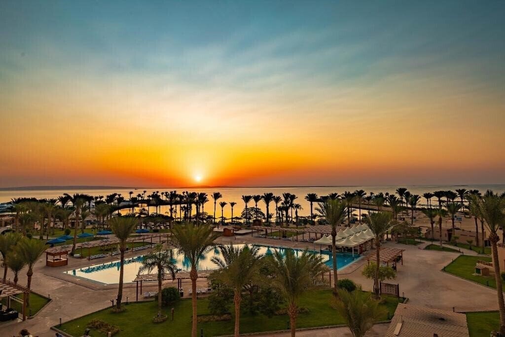 Изображение Continental Hotel Hurghada (ex. Movenpick Resort Hurghada) 5*