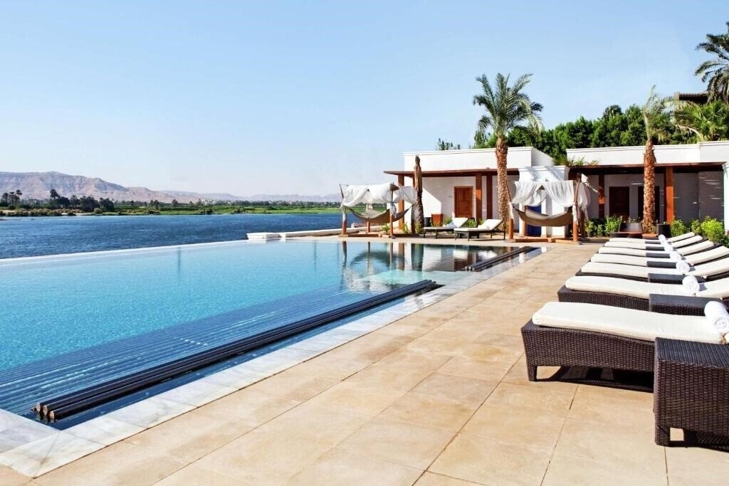 Картинка Hilton Luxor Resort & Spa 5*