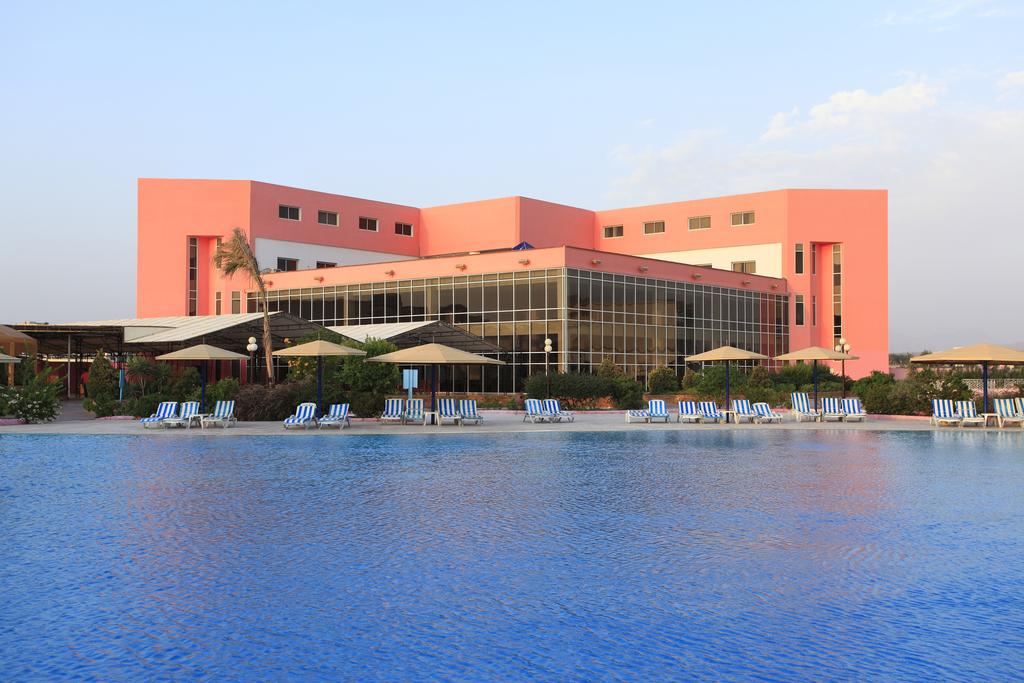 Domina makadi bay resort hurghada