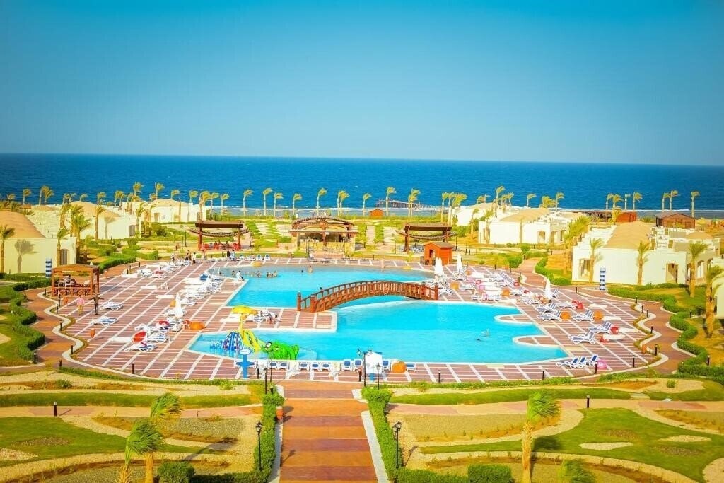 Готель Amarina Queen Resort & Aqua Park 5*