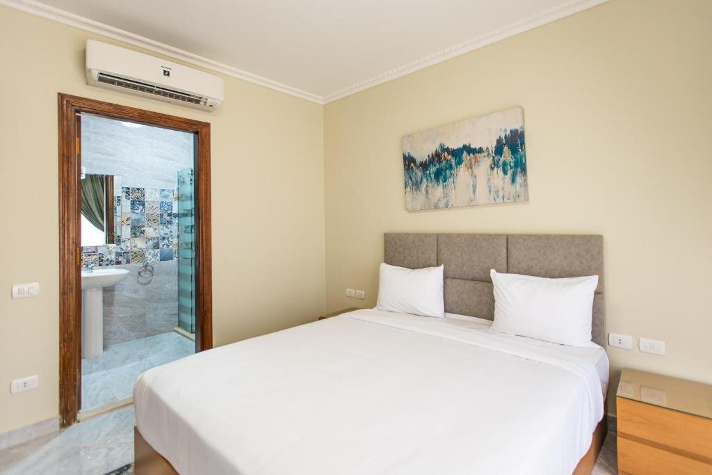 Zdjęcie Aqua Heneish Beach Resort 5*