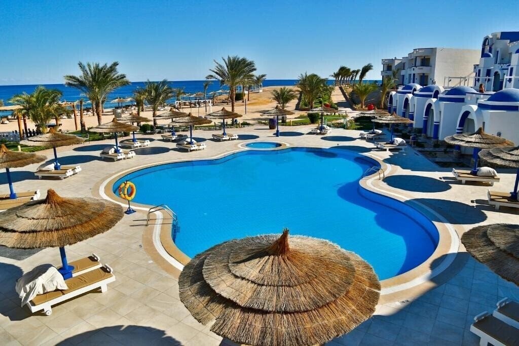 Отель Coral Sun Beach 4*