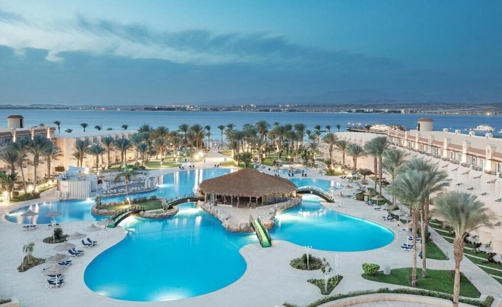 Готель Pyramisa Beach Resort Sahl Hasheesh (ex. Otium Pyramisa Beach Resort, Lti Pyramisa Beach Resort Sahl Hasheesh) 5*